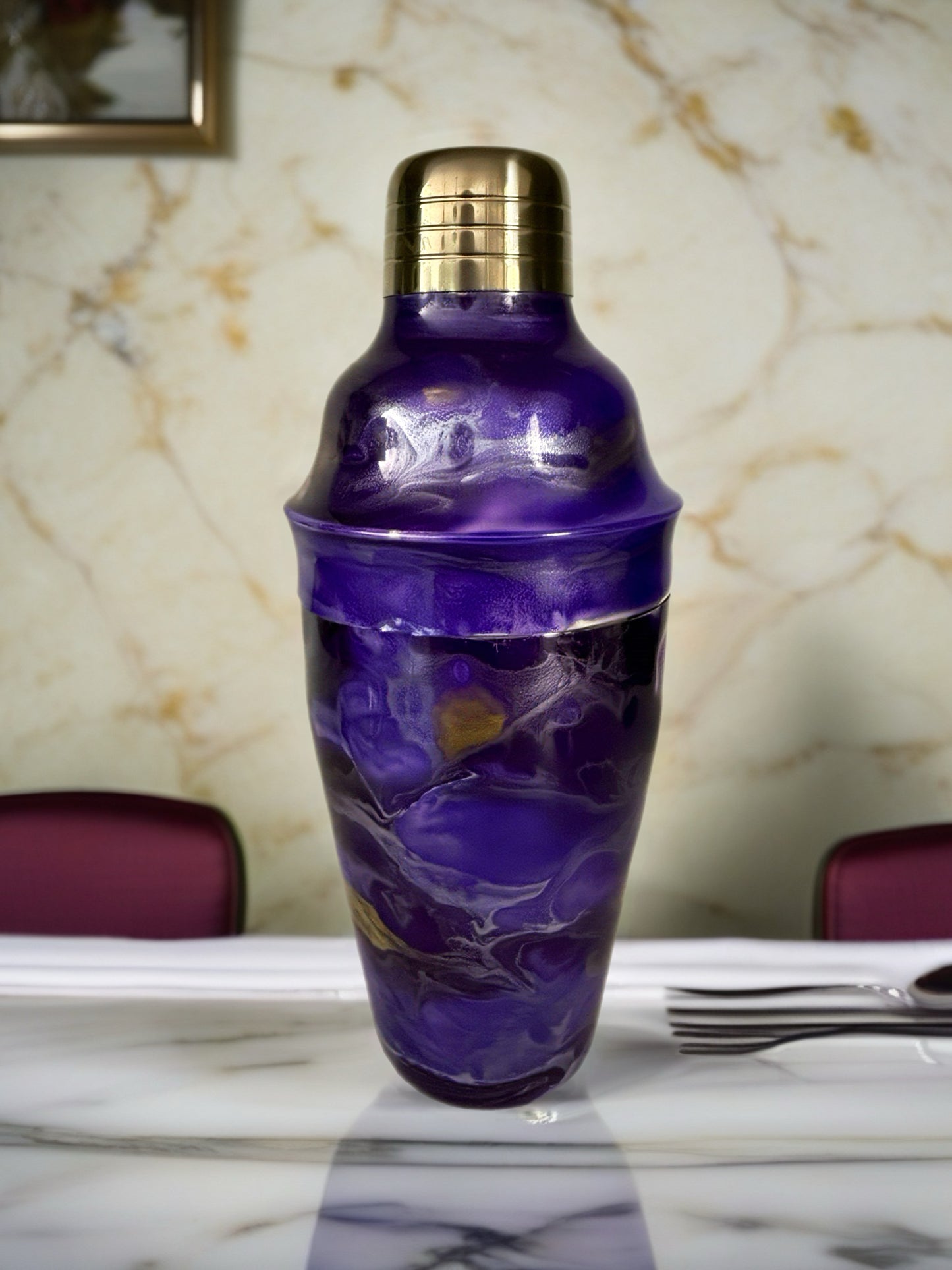 Royal Violet Marble Cocktail Set – Shaker with 4 Gold-Accented Martini Glasses