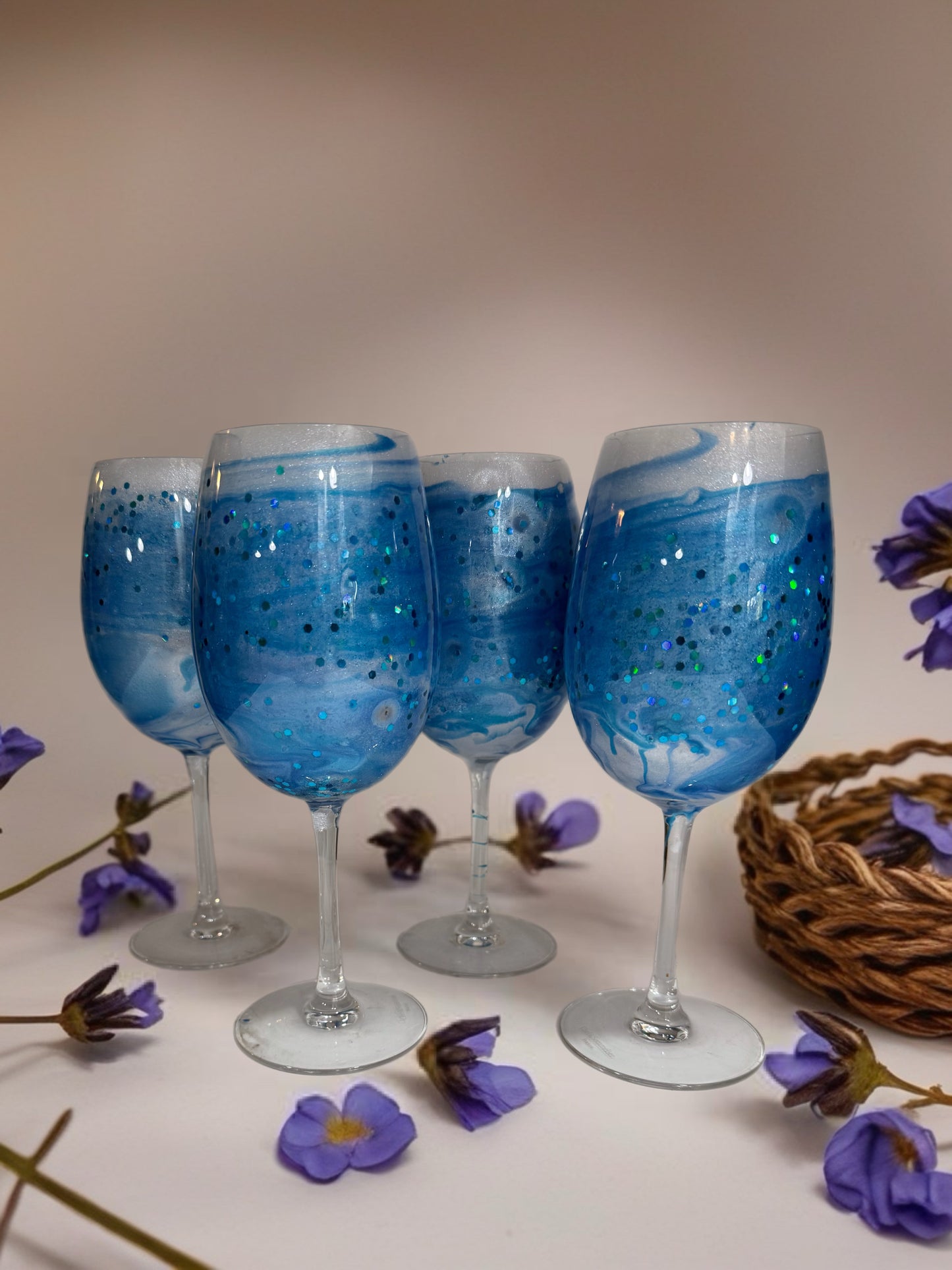 Starry Night Ocean Wine Glass – Hand-Painted Glitter Stemware