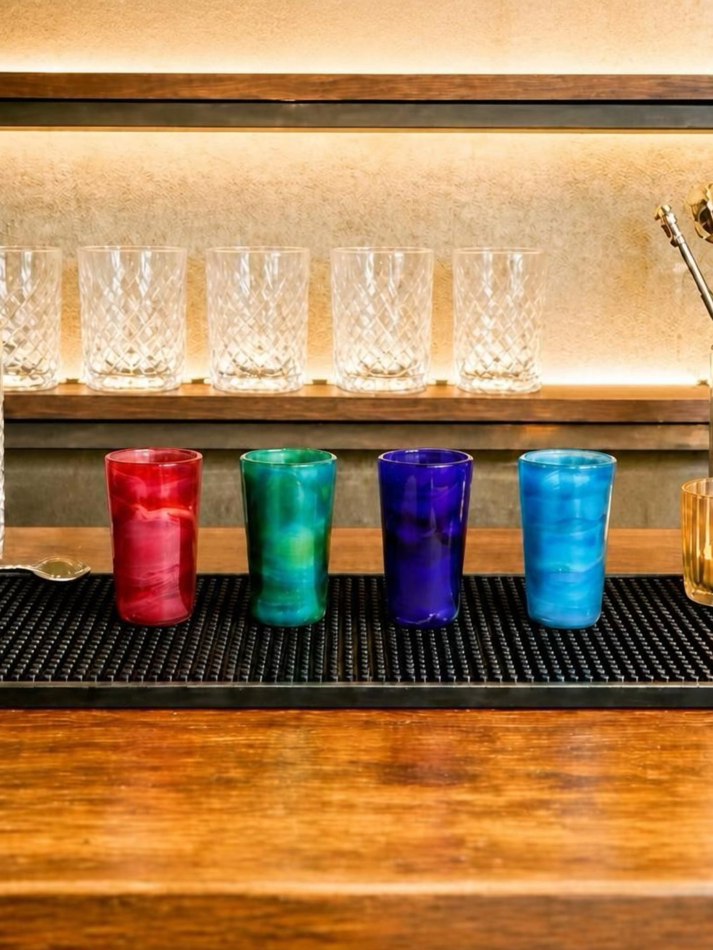 Kaleidoscope Shot Glass Flight Set – Custom Wood Serving Tray with Art Tile