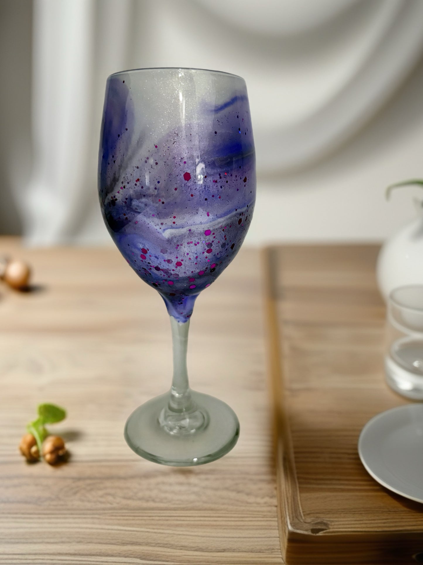Royal Amethyst Fluid Art Glitter Wine Glass