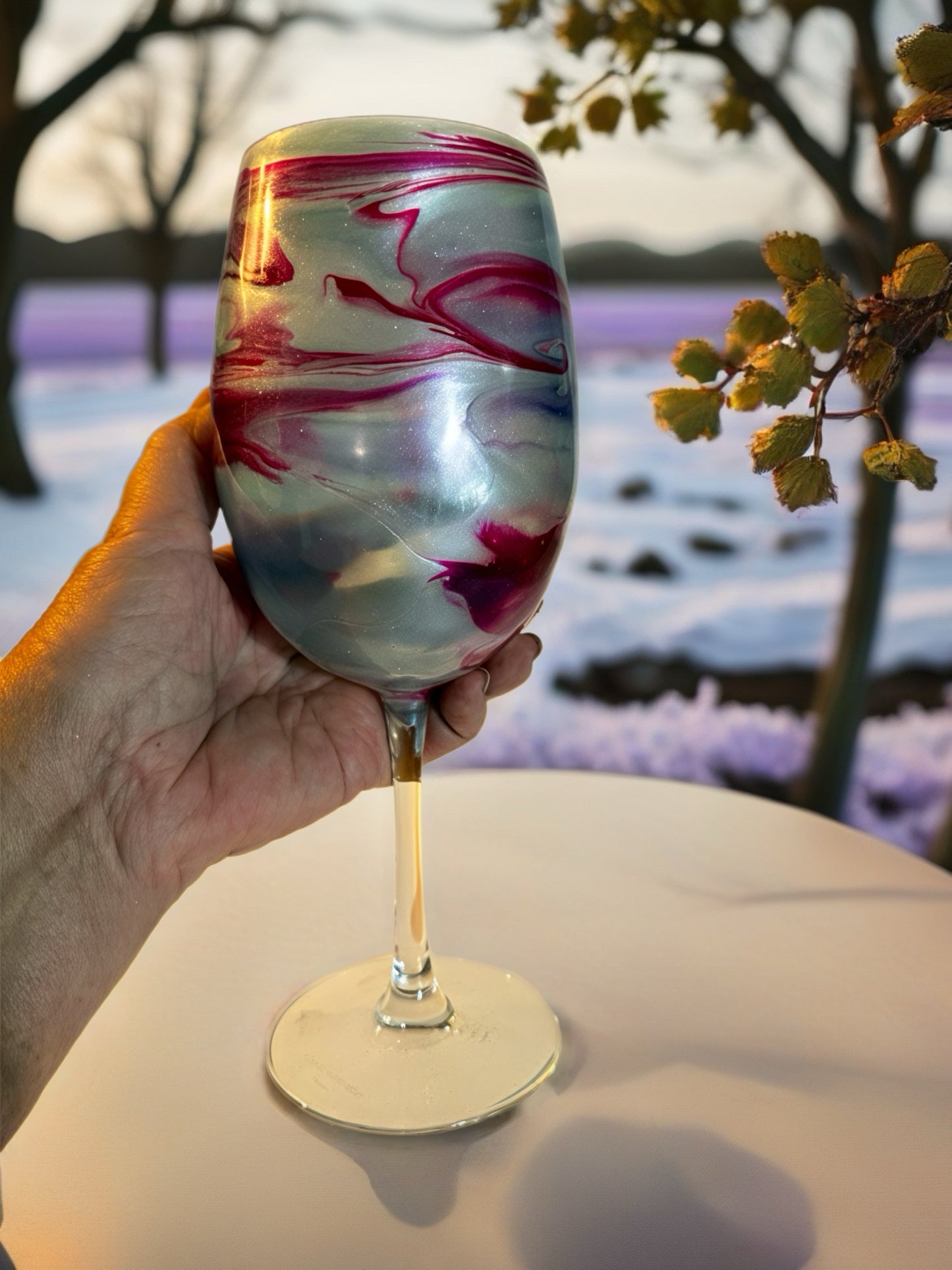 Ocean Orchid Marbled Wine Glass