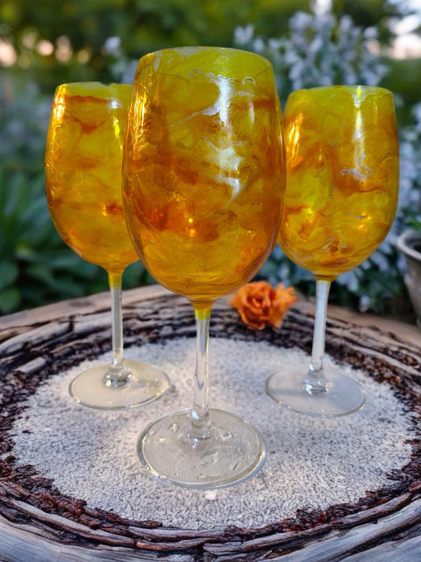 Handcrafted Amber & Gold Marbled Wine Glass