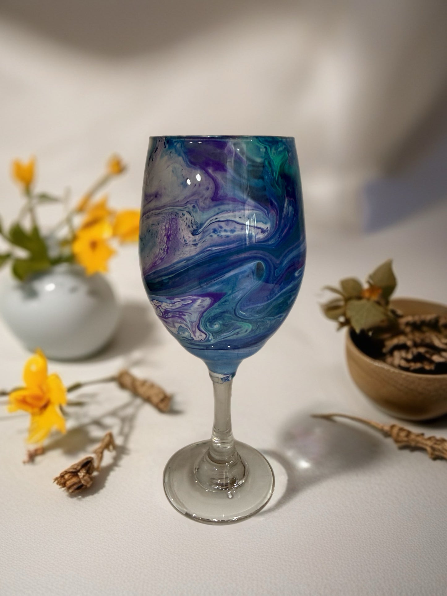 Ocean Wave Fluid Art Wine Glass – Hand-Painted Coastal Stemware